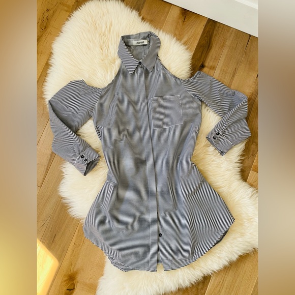 DO + BE OPEN SHOULDER BLOUSE - Picture 4 of 10